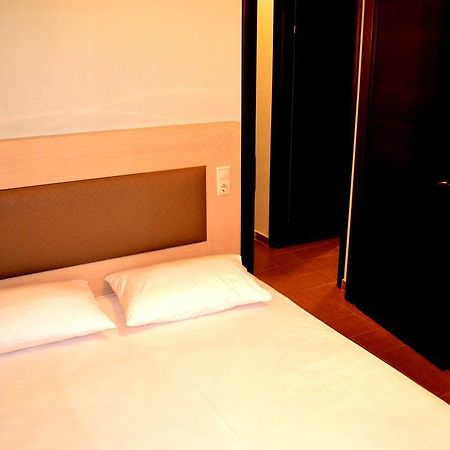 Αmalia Lux Villas Vrasná エクステリア 写真