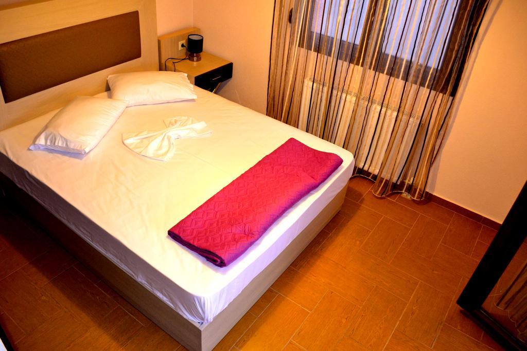 Αmalia Lux Villas Vrasná 部屋 写真