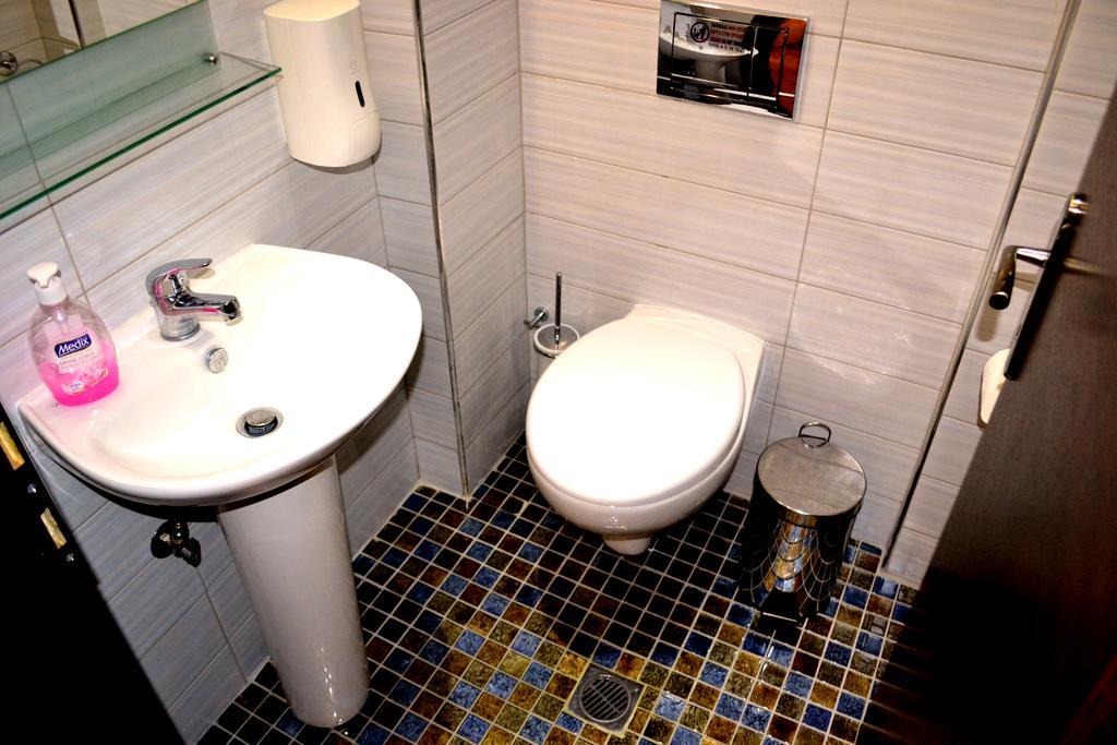 Αmalia Lux Villas Vrasná 部屋 写真