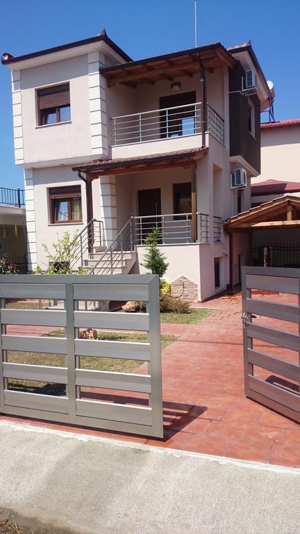 Αmalia Lux Villas Vrasná エクステリア 写真