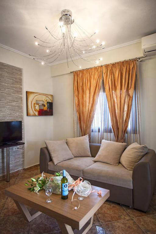 Αmalia Lux Villas Vrasná エクステリア 写真