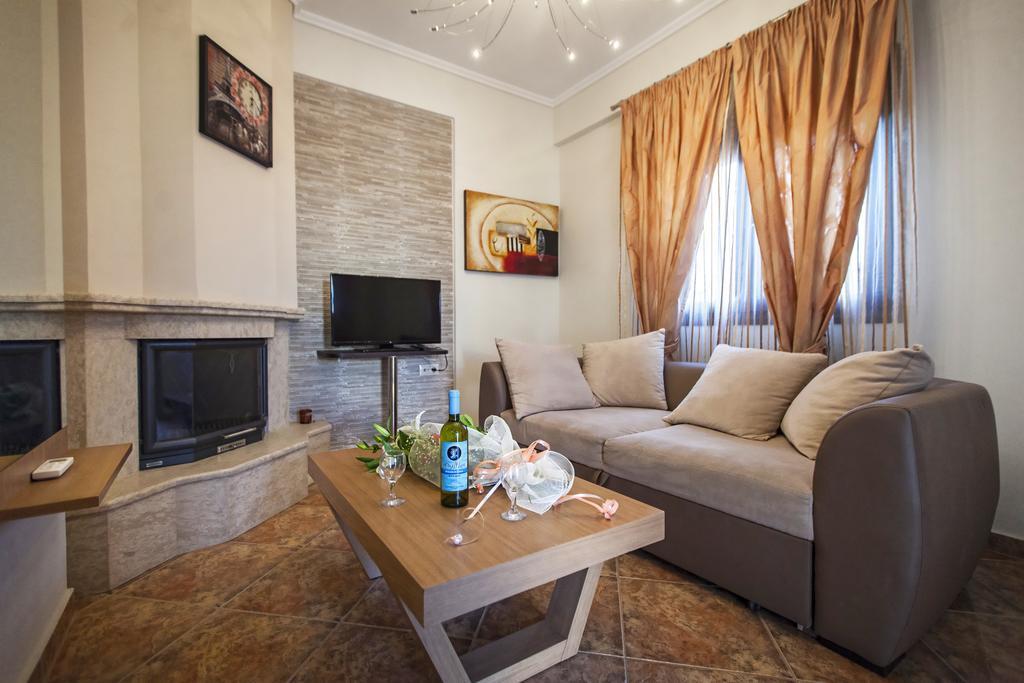 Αmalia Lux Villas Vrasná エクステリア 写真